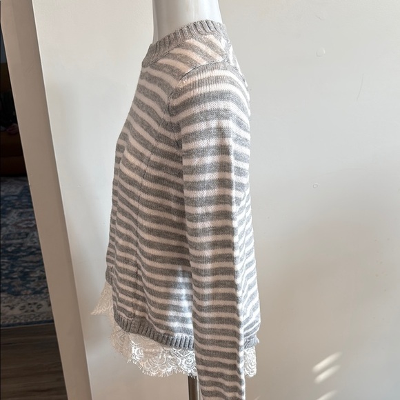 SO XS Gray and White Crew Neck Sweater with Lace Trim - Picture 6 of 10